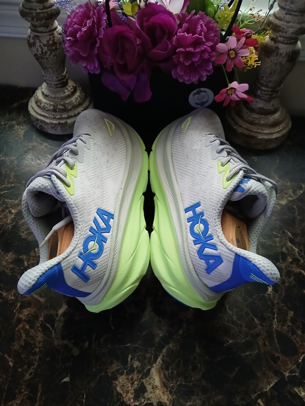 Hoka One Clifton 9 Comfort/Athletic Medical Field Shoes Size 9 Men/10.5 Women - Picture 7 of 13